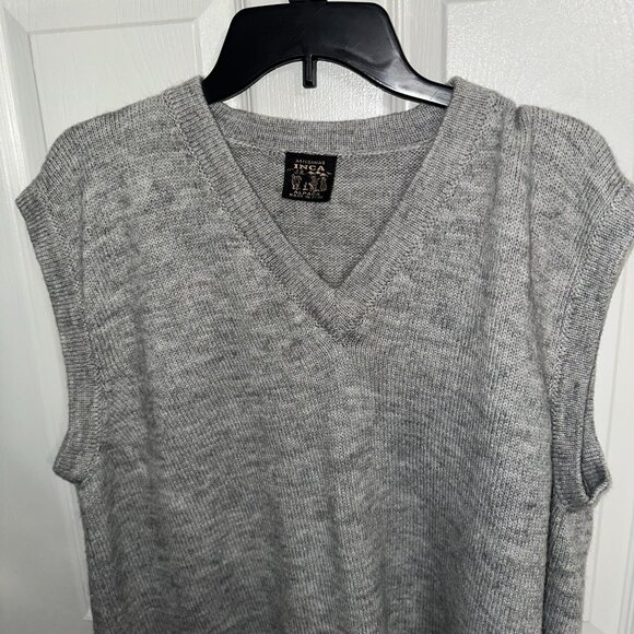 Vintage Gray Alpaca Wool Sleeveless V-Neck Sweater Vest Made In Peru - Picture 2 of 8